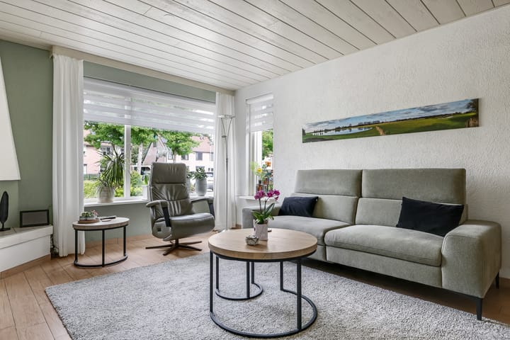 Tussenwoning te koop: Teresaplein 6, Zetten