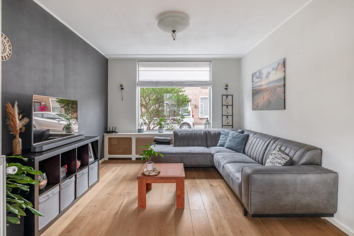 Tussenwoning te koop: Hazelaarstraat 23, Monster