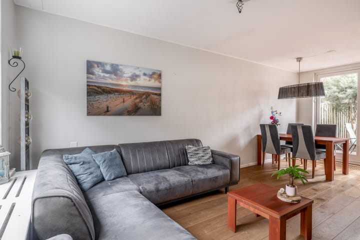 Tussenwoning te koop: Hazelaarstraat 23, Monster