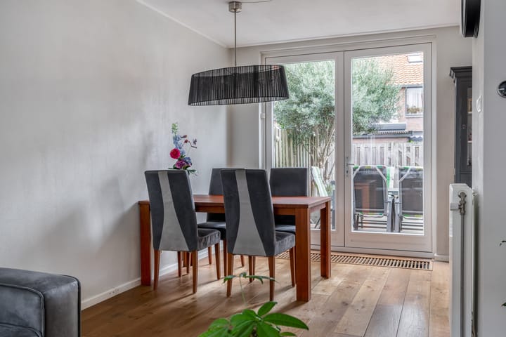 Tussenwoning te koop: Hazelaarstraat 23, Monster