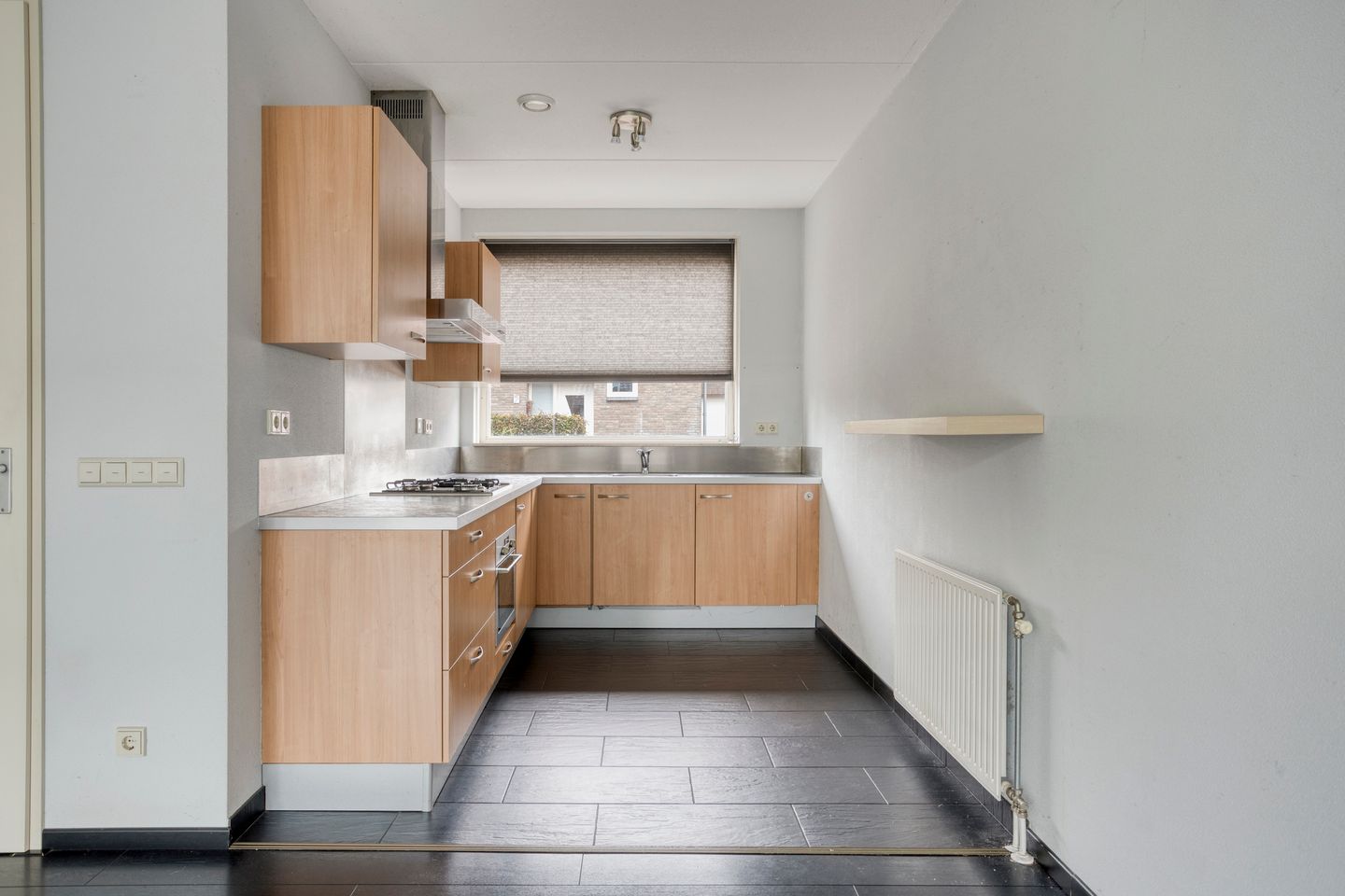 Photo 10 of Batavierenstraat 15
