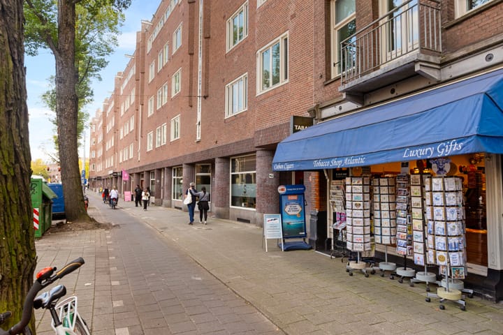 Appartement te koop: Roelof Hartstraat 38-1, Amsterdam