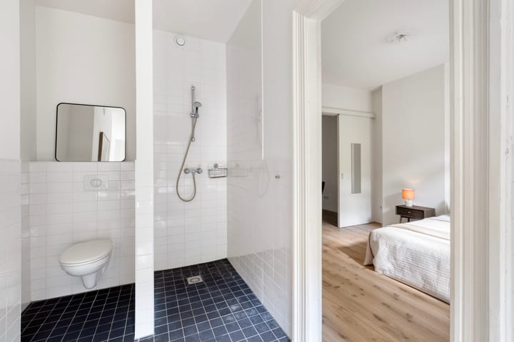 Appartement te koop: Roelof Hartstraat 38-1, Amsterdam
