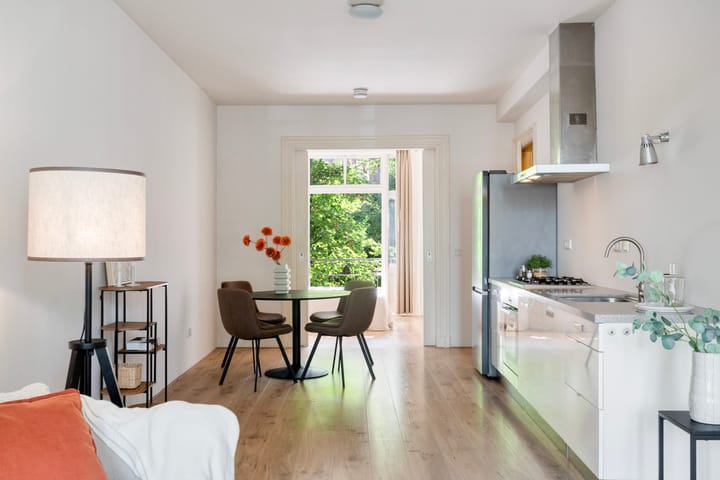 Appartement te koop: Roelof Hartstraat 38-1, Amsterdam