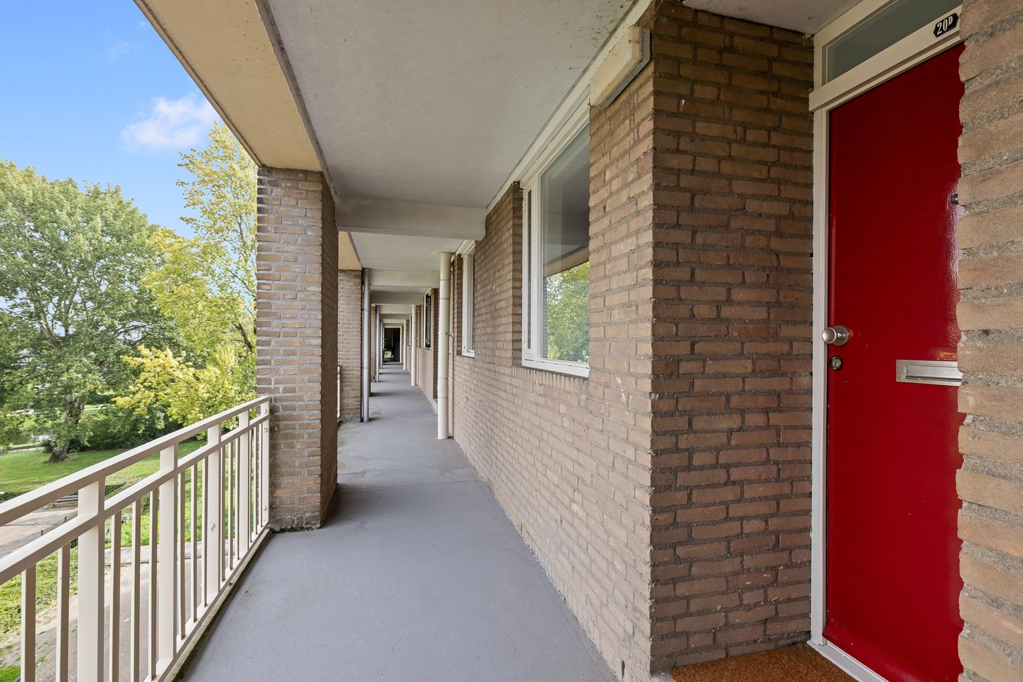 Foto 35 van Ringweg-Randenbroek 20-D