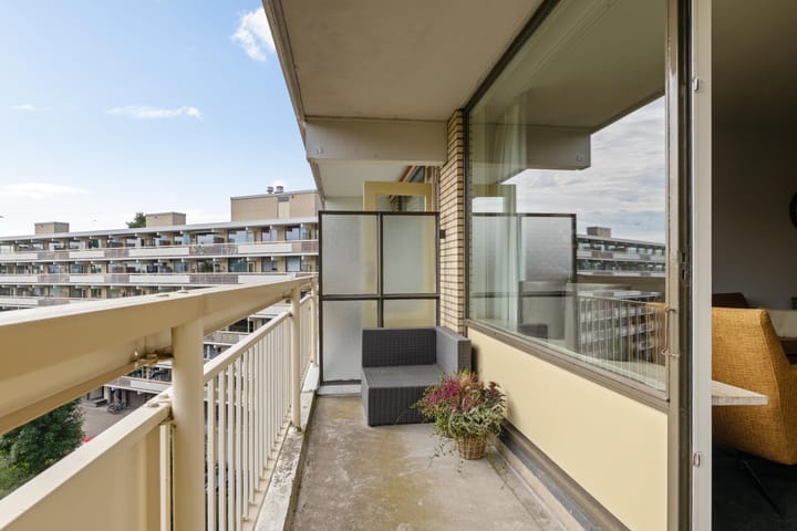 Appartement te koop: Planetenlaan 367, Groningen