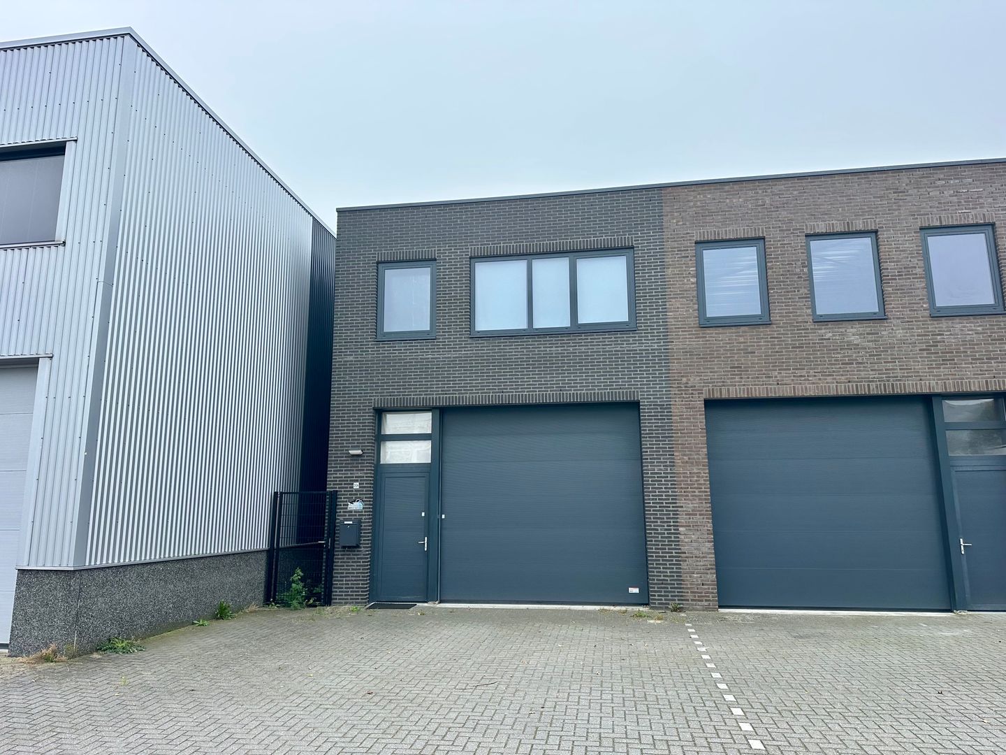 View photo 2 of Valeton 20-h