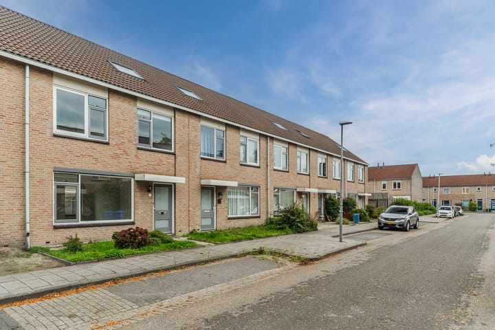 Tussenwoning te koop: Poeierhei 7, Veldhoven