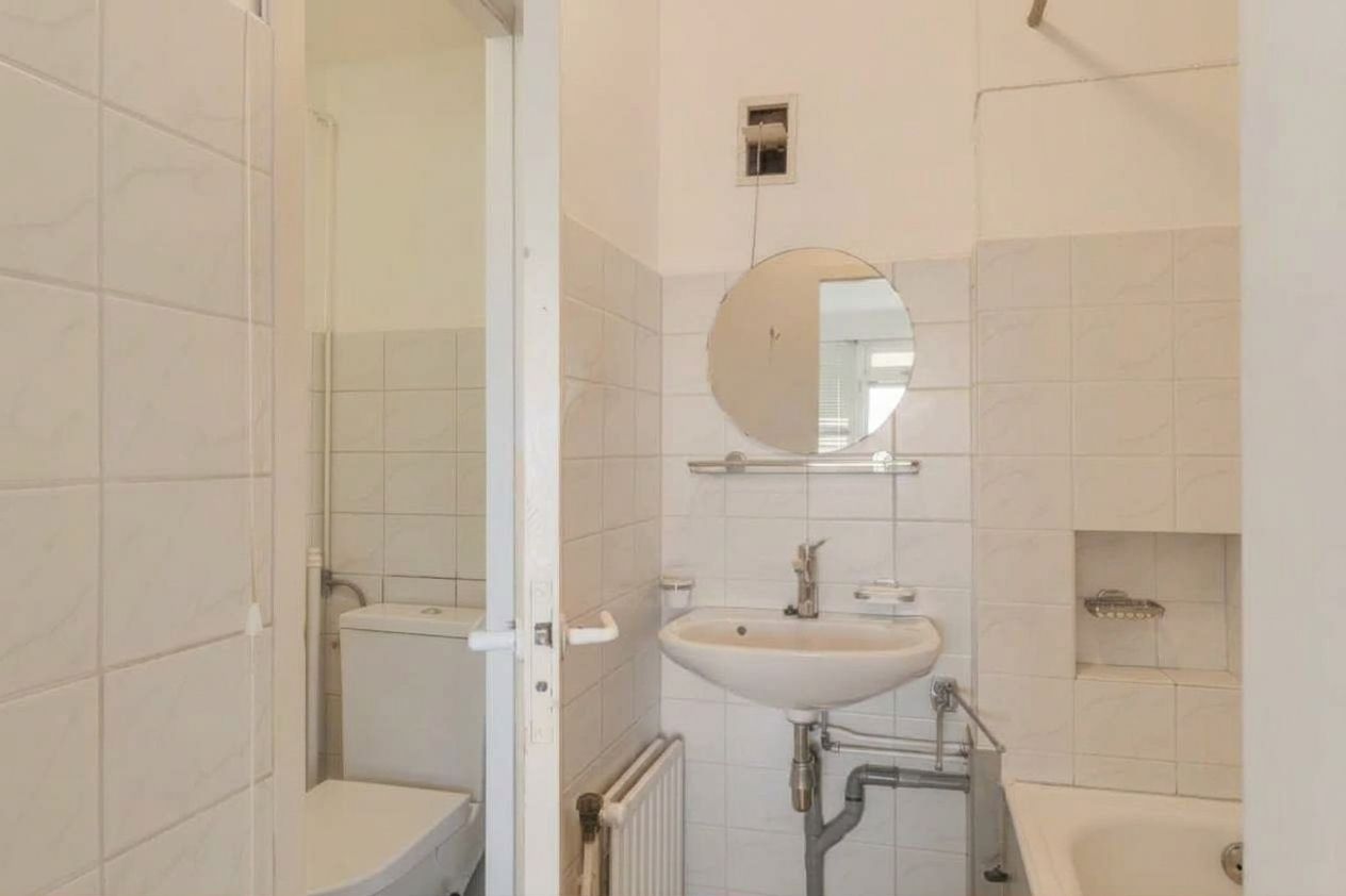 Photo 20 of Karel Doormanstraat 6-F1