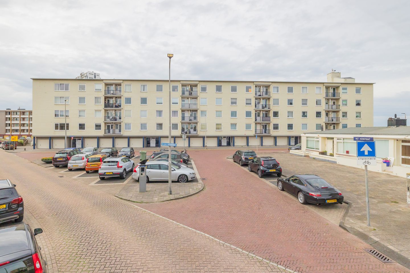Photo 29 of Karel Doormanstraat 6-F1