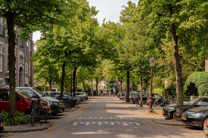 Vrijstaande woning te koop: Oranje Nassaulaan 24, Amsterdam