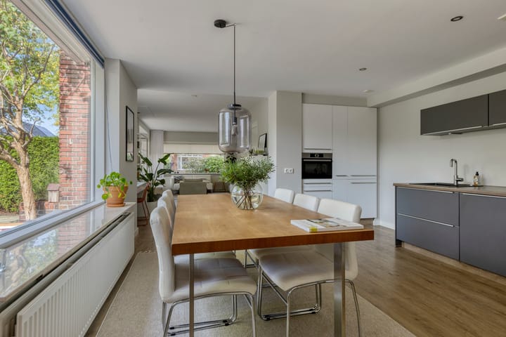 Hoekwoning te koop: Vincent van Goghstraat 65, Leeuwarden