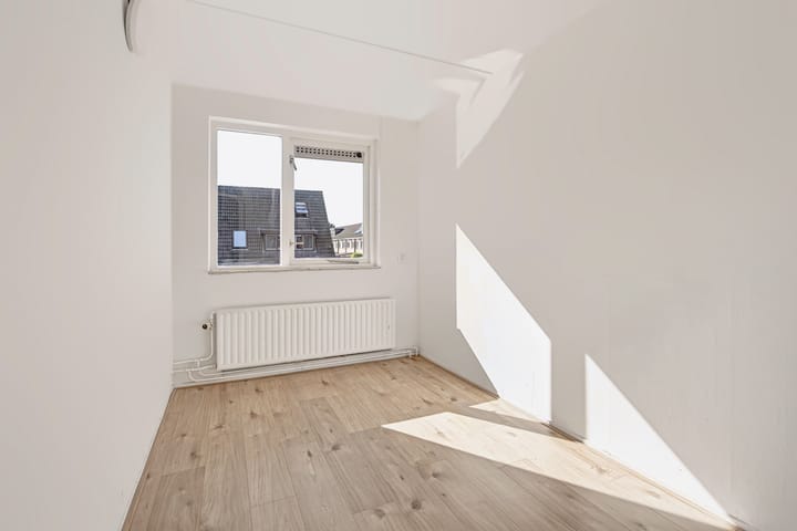 Tussenwoning te koop: J.S. Bachweg 20, Almere