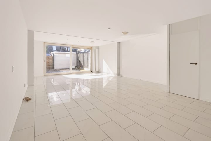 Tussenwoning te koop: J.S. Bachweg 20, Almere