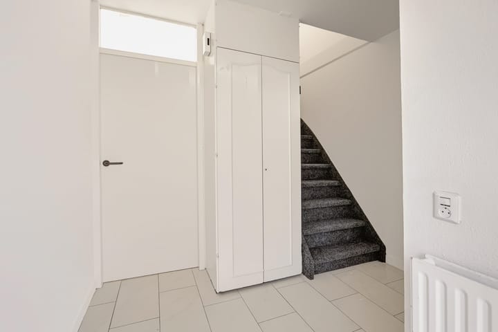Tussenwoning te koop: J.S. Bachweg 20, Almere