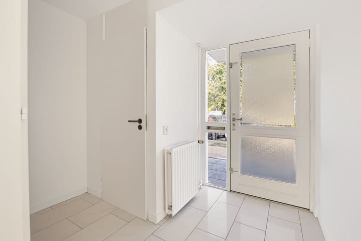 Tussenwoning te koop: J.S. Bachweg 20, Almere