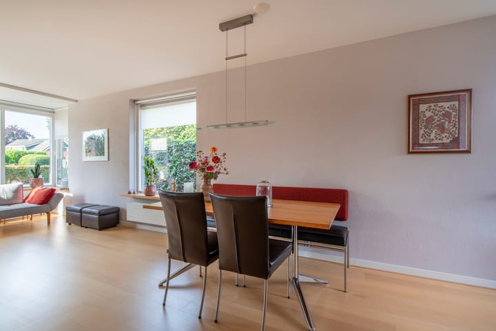 Twee-onder-één-kap te koop: Dijkstraat 104A, Veenendaal
