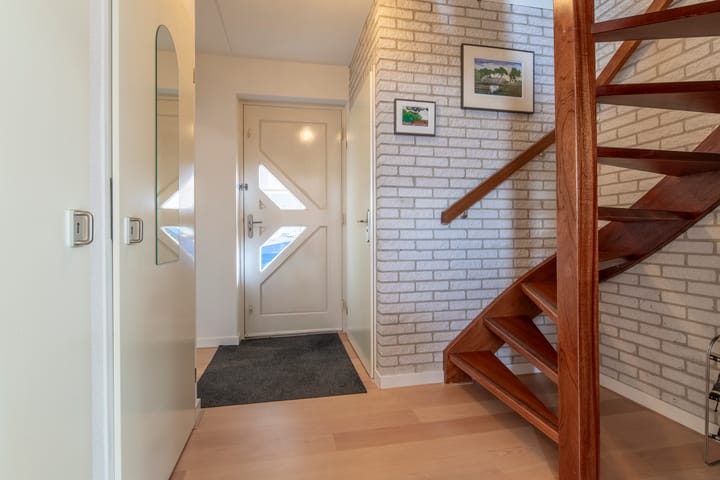 Twee-onder-één-kap te koop: Dijkstraat 104A, Veenendaal
