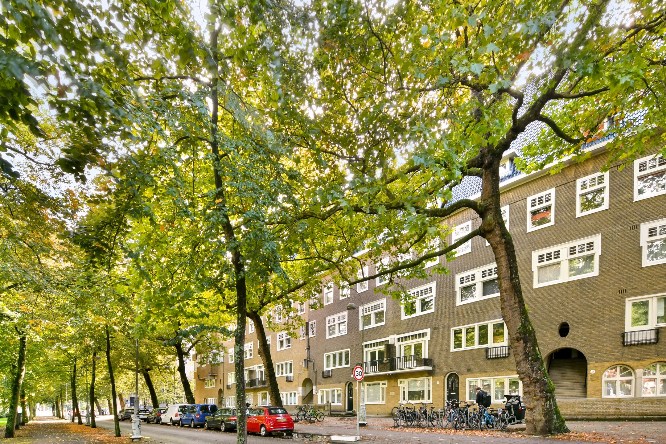 Foto 27 van Apollolaan 37-2
