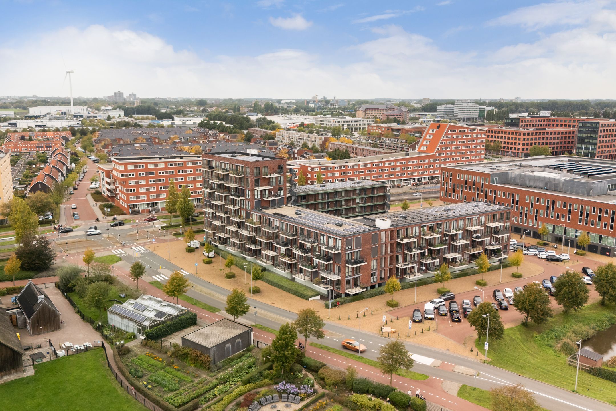 Foto 42 van Vrouw Avenweg 6-D