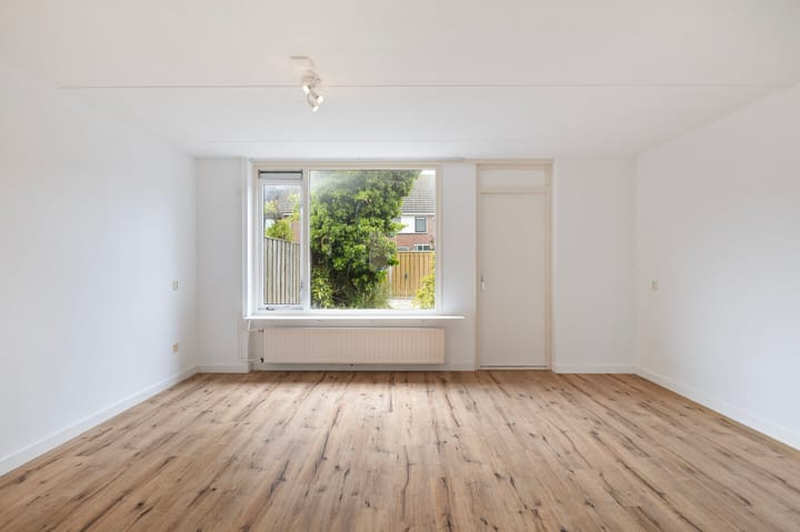 Tussenwoning te koop: Doorzwin 5313, Julianadorp