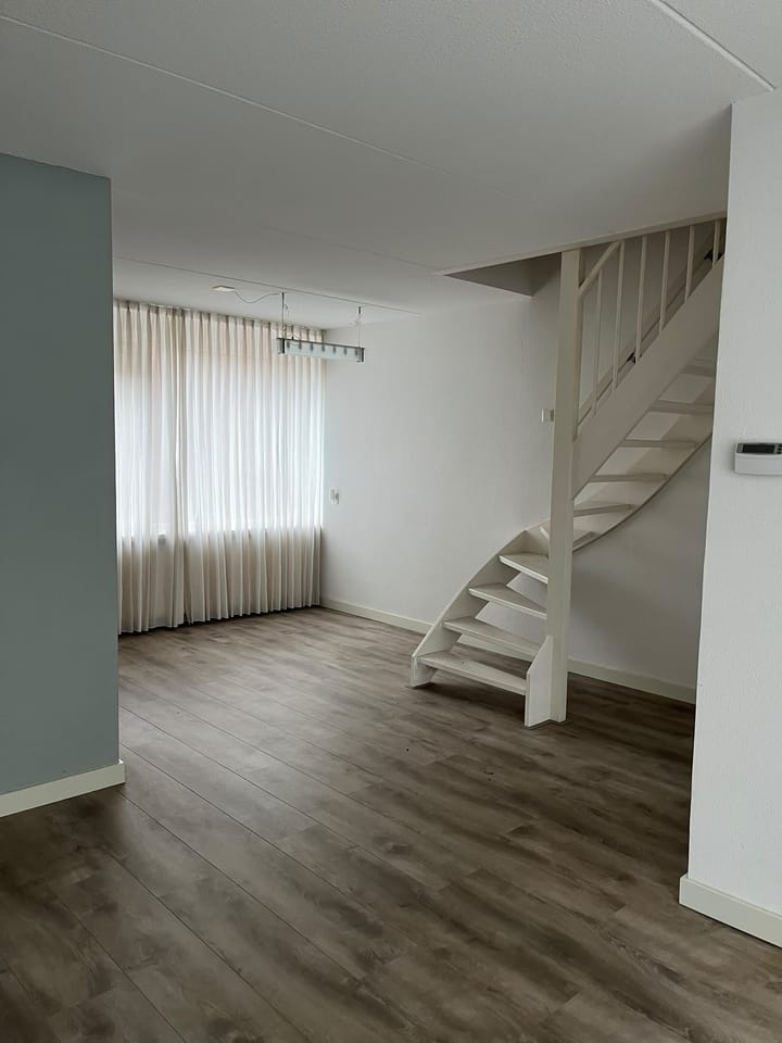 Tussenwoning te huur: De Voorreep 11, Erica