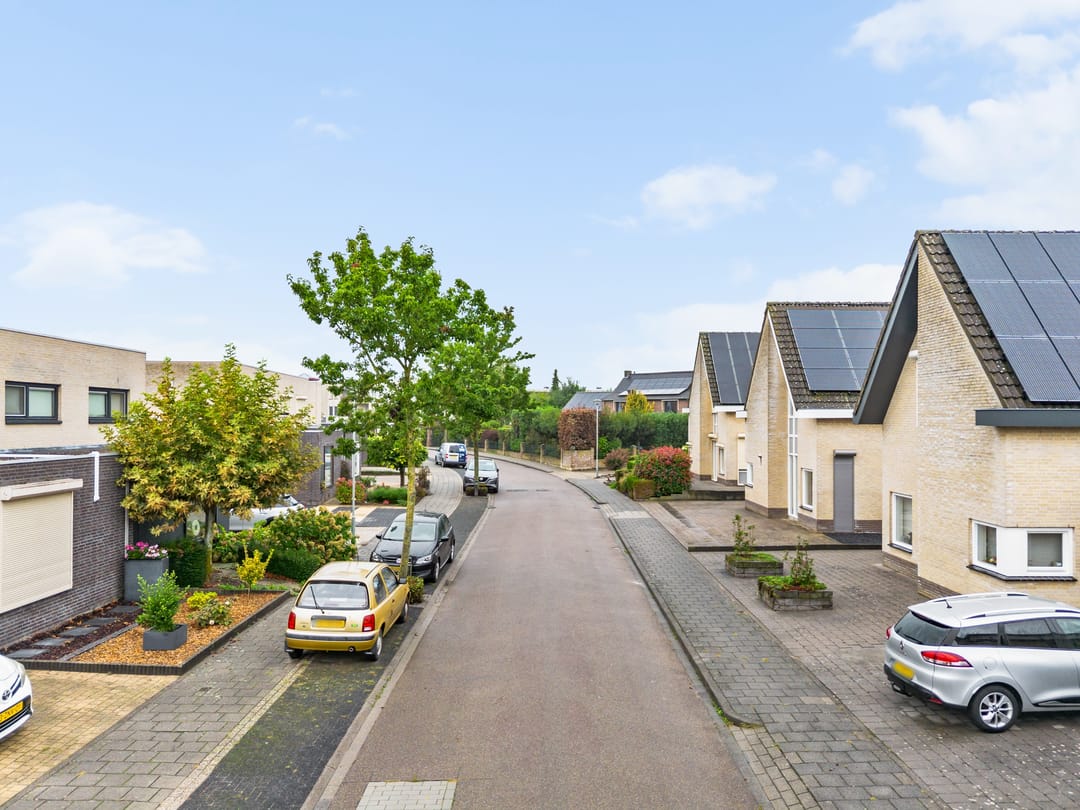 Photo 38 of Sint Rochusstraat 19