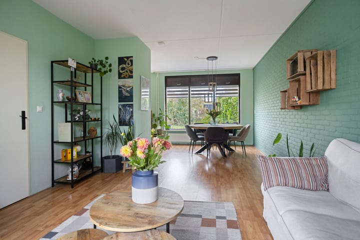 Tussenwoning te koop: Frieslandlaan 15, Veendam