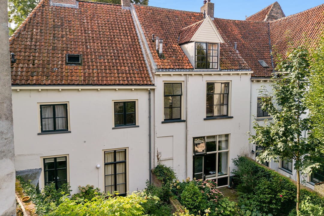 Photo 2 of Raadhuissteeg 7