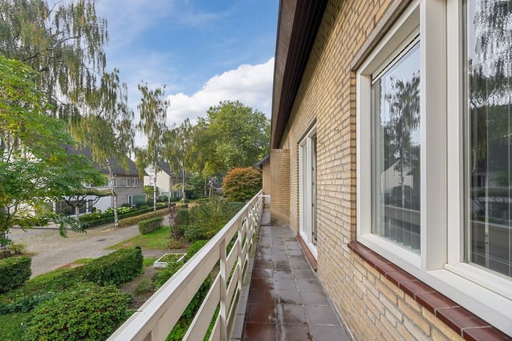 Tussenwoning te koop: Erasmuslaan 33, Berkel-Enschot