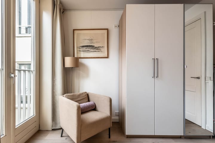 Studio te koop: Oudezijds Voorburgwal 248-2, Amsterdam