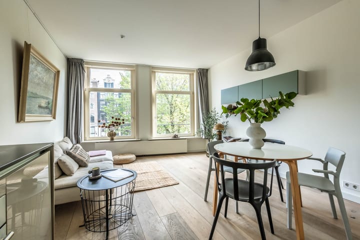 Studio te koop: Oudezijds Voorburgwal 248-2, Amsterdam