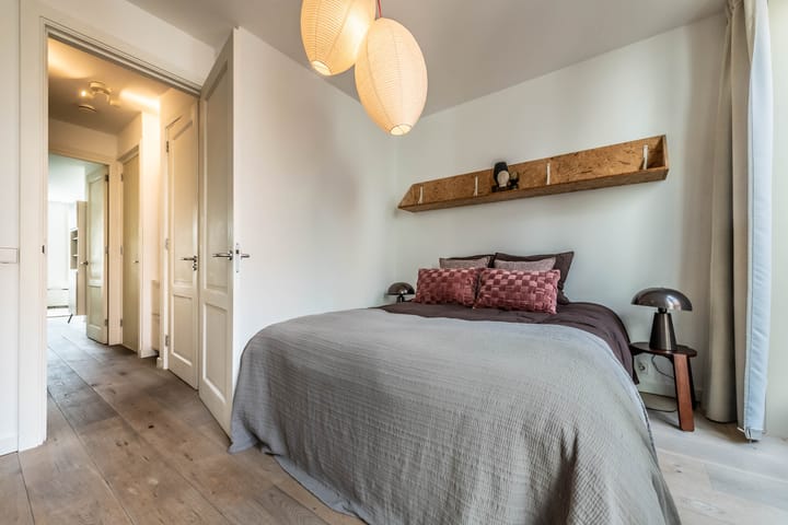 Studio te koop: Oudezijds Voorburgwal 248-2, Amsterdam