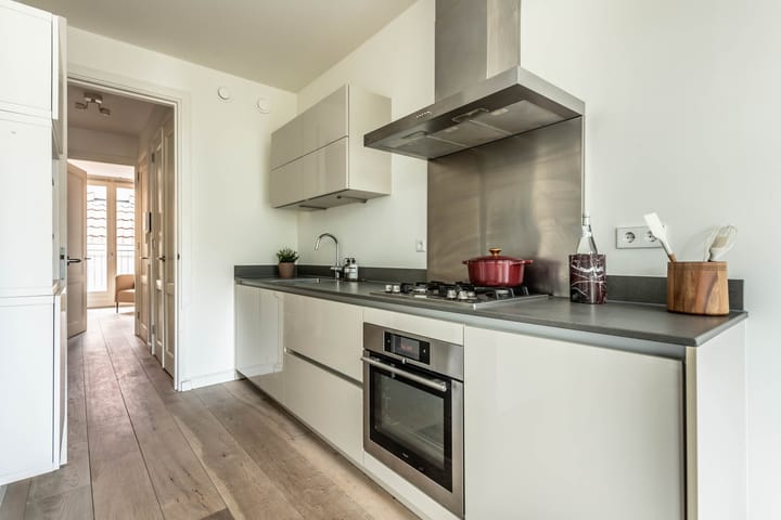 Studio te koop: Oudezijds Voorburgwal 248-2, Amsterdam