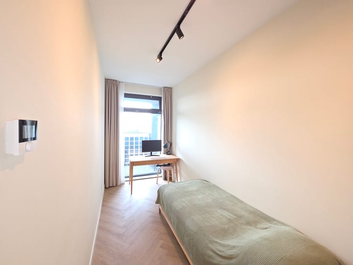 Appartement te koop: Lutonhof 423, Amsterdam