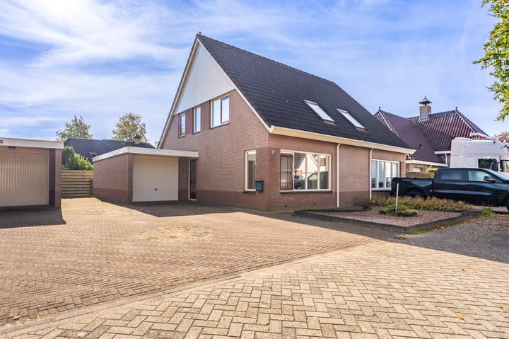 Twee-onder-één-kap te koop: Boermarke 81, Vlagtwedde
