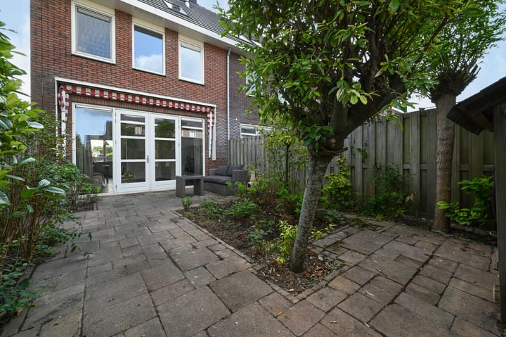 Hoekwoning te koop: Brederode 18, Amstelveen