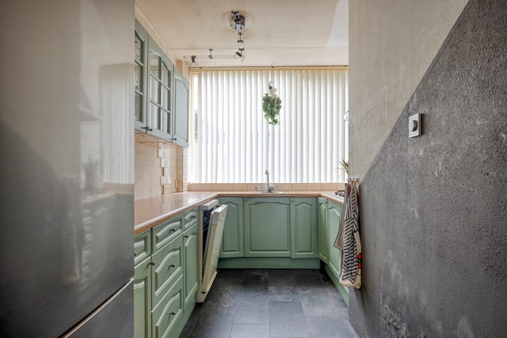 Hoekwoning te koop: Kruisnetlaan 122, Hoogvliet Rotterdam