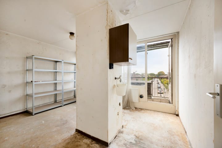 Hoekwoning te koop: Kruisnetlaan 122, Hoogvliet Rotterdam