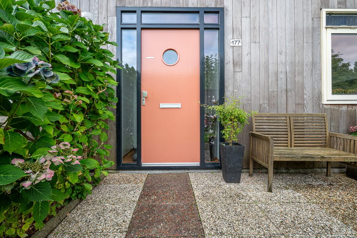 Tussenwoning te koop: Waterland 177, Groningen
