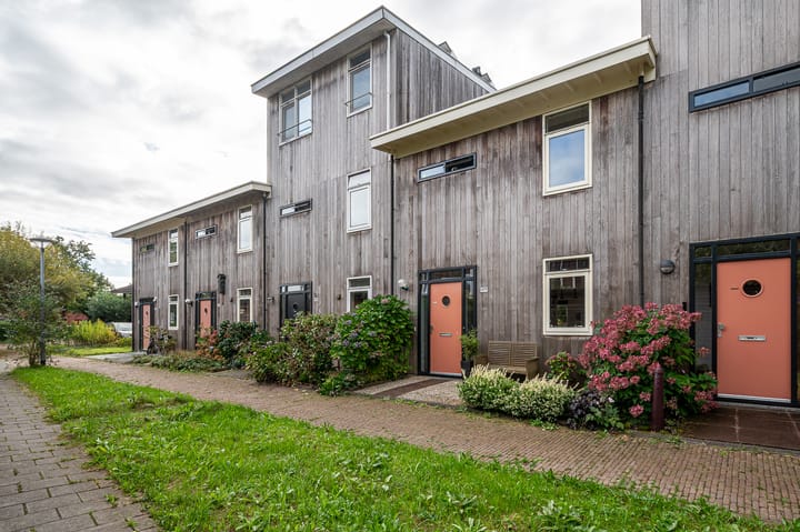 Tussenwoning te koop: Waterland 177, Groningen