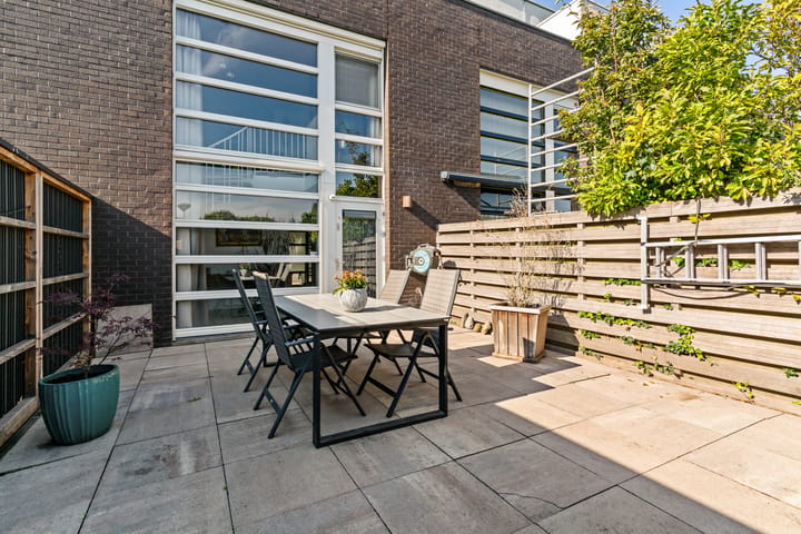 Tussenwoning te koop: Polderpeil 368, Alphen Aan Den Rijn