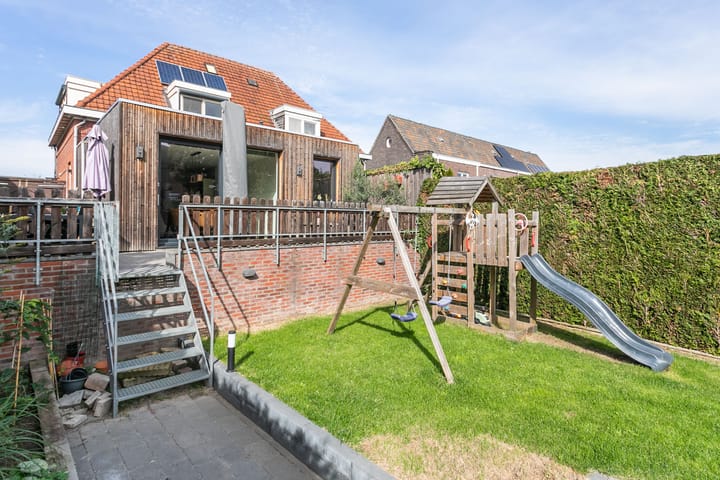 Twee-onder-één-kap te koop: Schutterstraat 48, Brunssum
