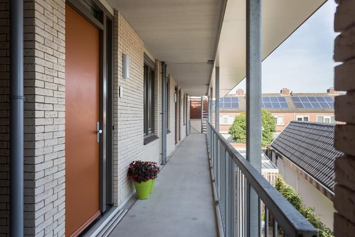Photo 4 of Karstraat 28-B