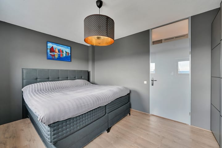 Appartement te koop: Dokter Van Ledestraat 136, Leidschendam