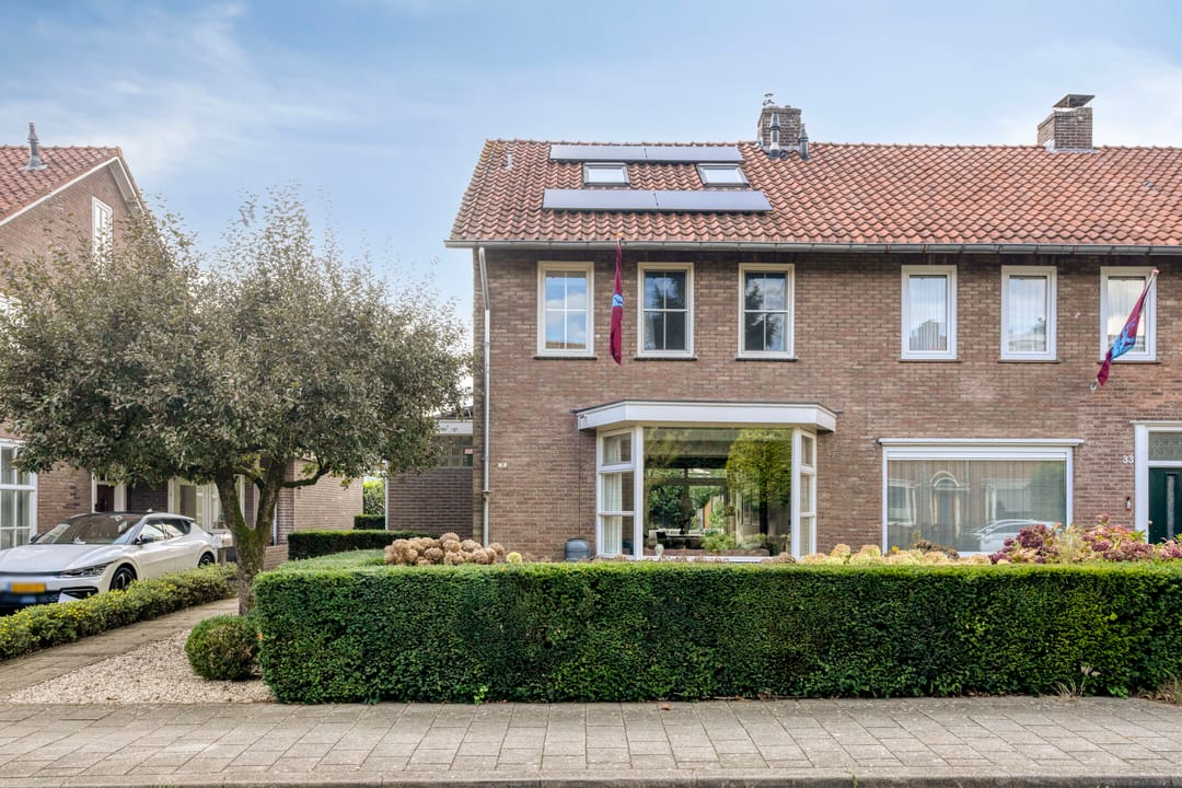 Photo 46 of Voermanstraat 31
