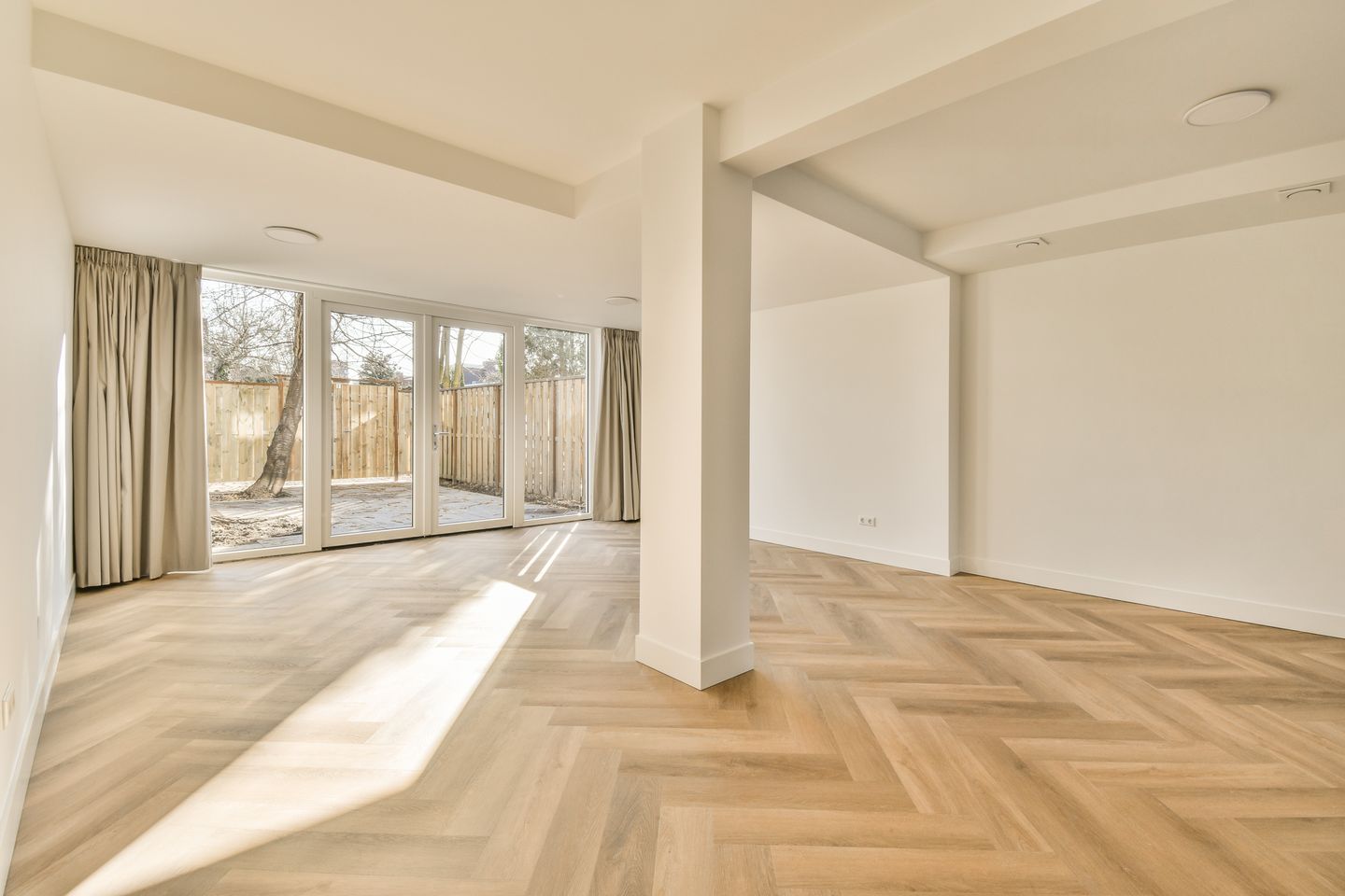 Photo 4 of Van Boshuizenstraat 443
