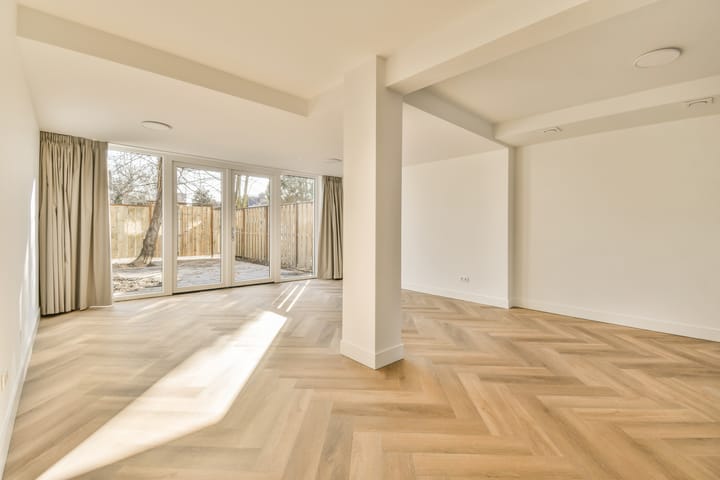 Photo 4 of Van Boshuizenstraat 443