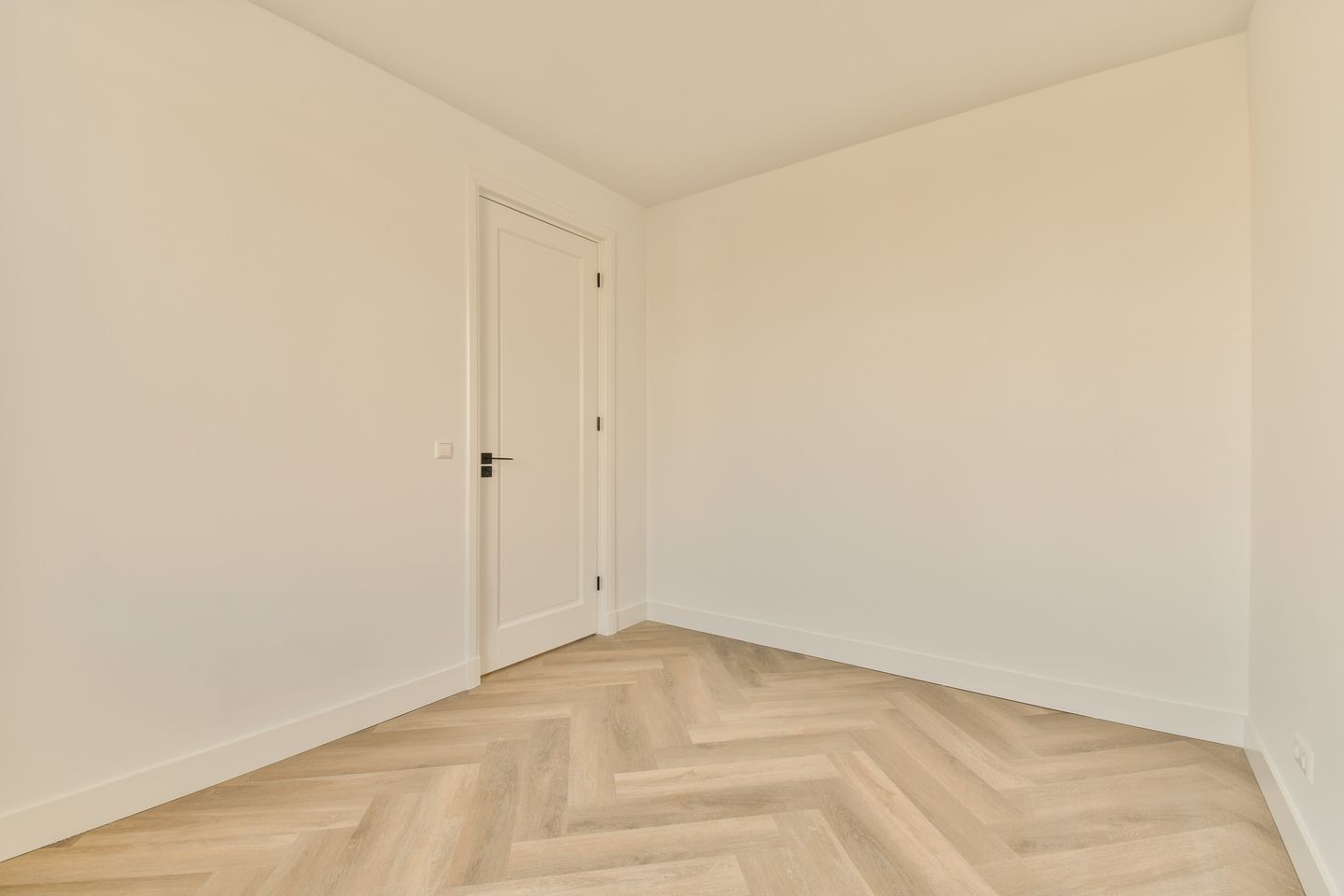 Photo 20 of Van Boshuizenstraat 443