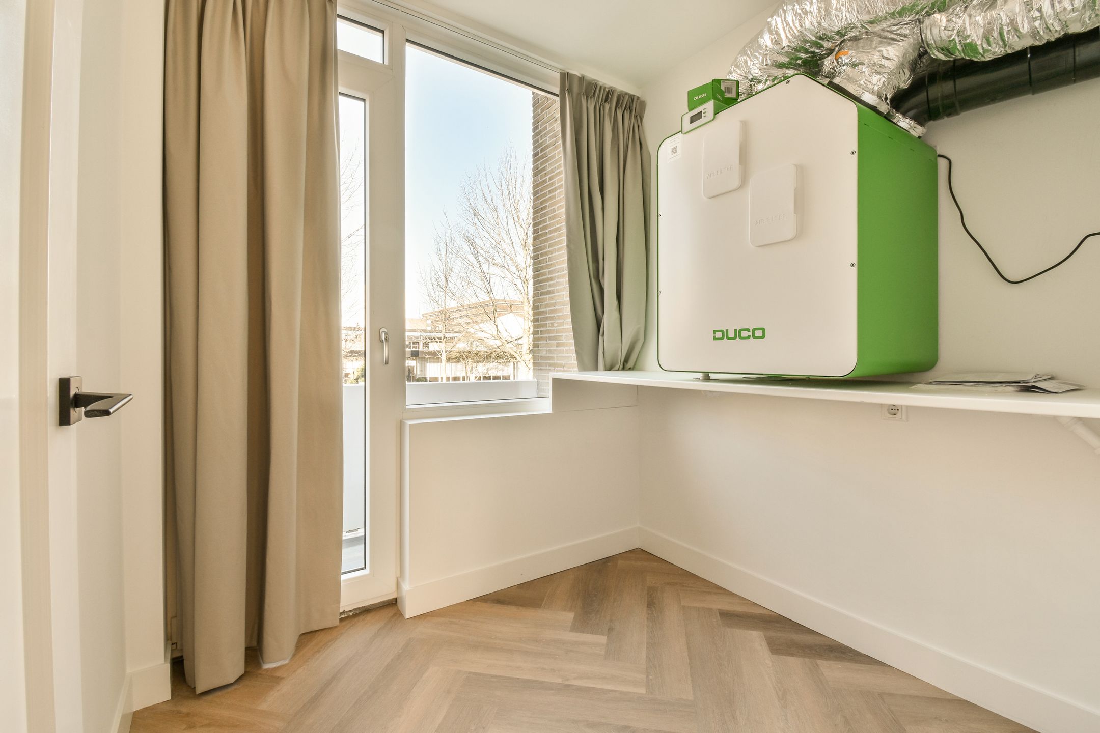 Photo 21 of Van Boshuizenstraat 443